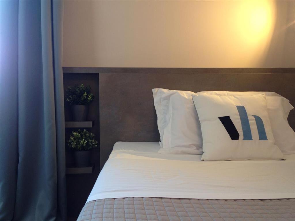 Hotel Vagabond リッチョーネ エクステリア 写真