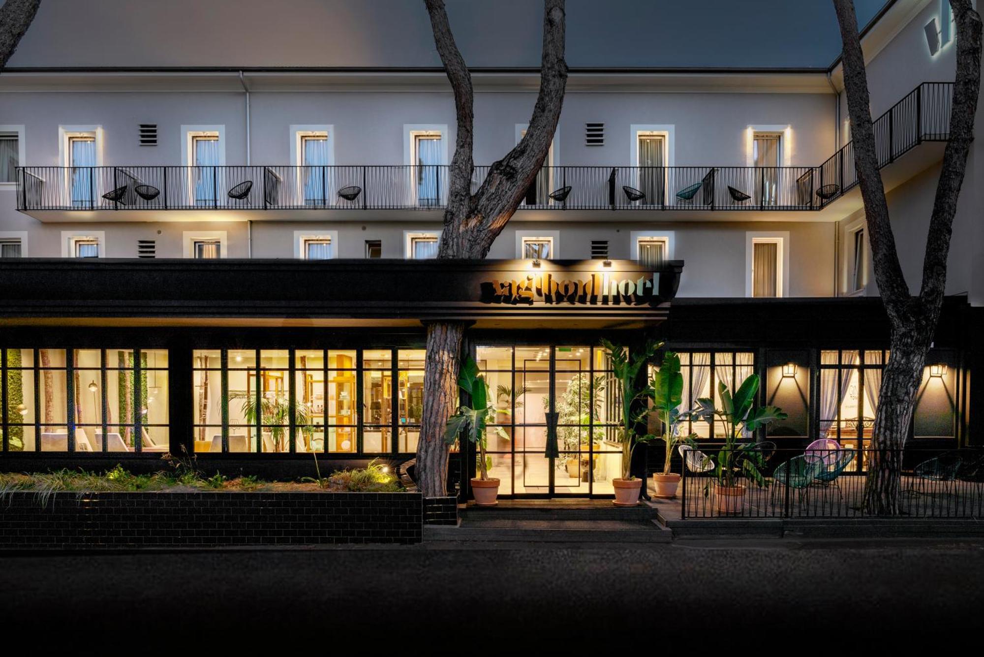 Hotel Vagabond リッチョーネ エクステリア 写真