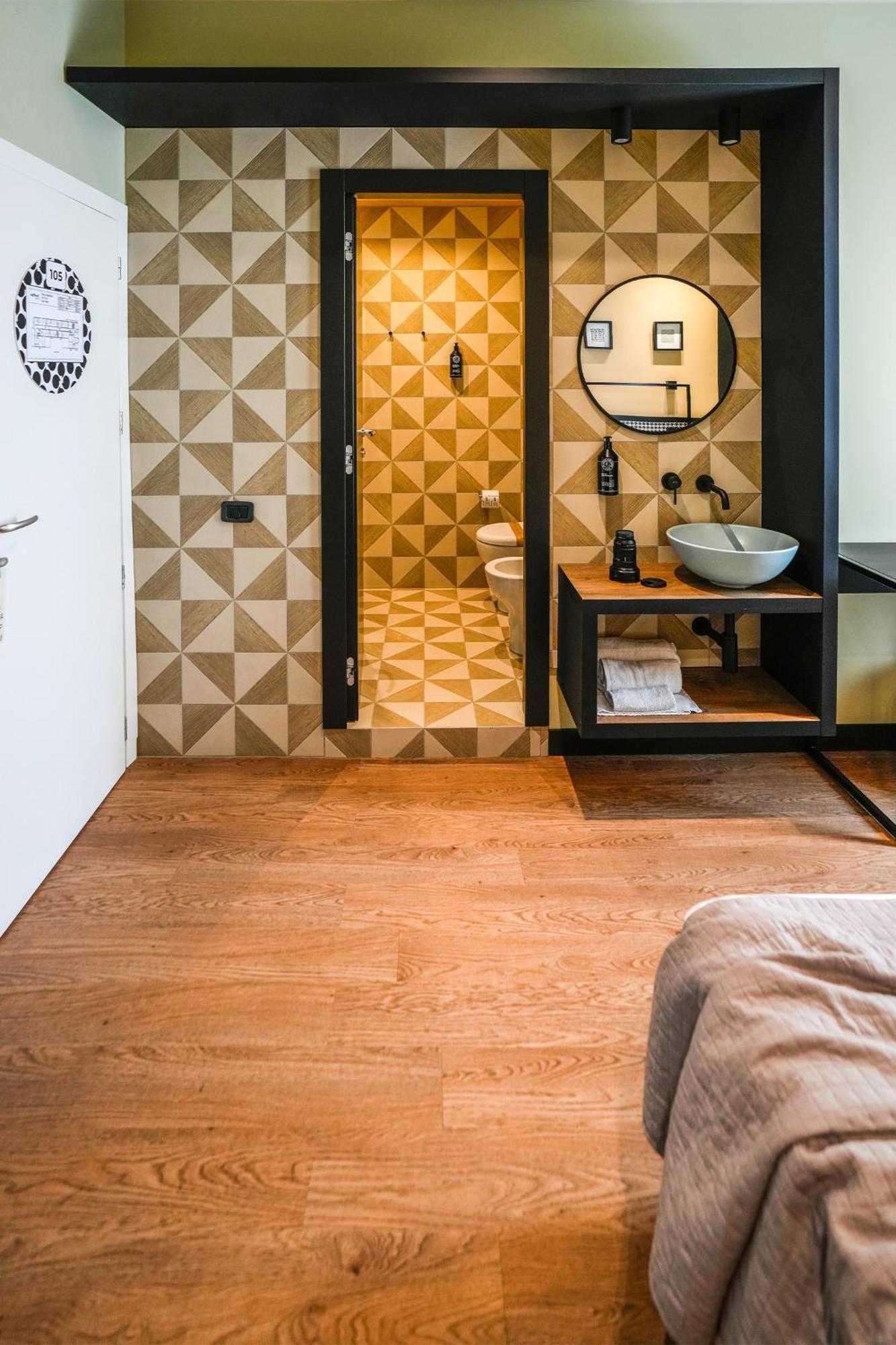 Hotel Vagabond リッチョーネ エクステリア 写真