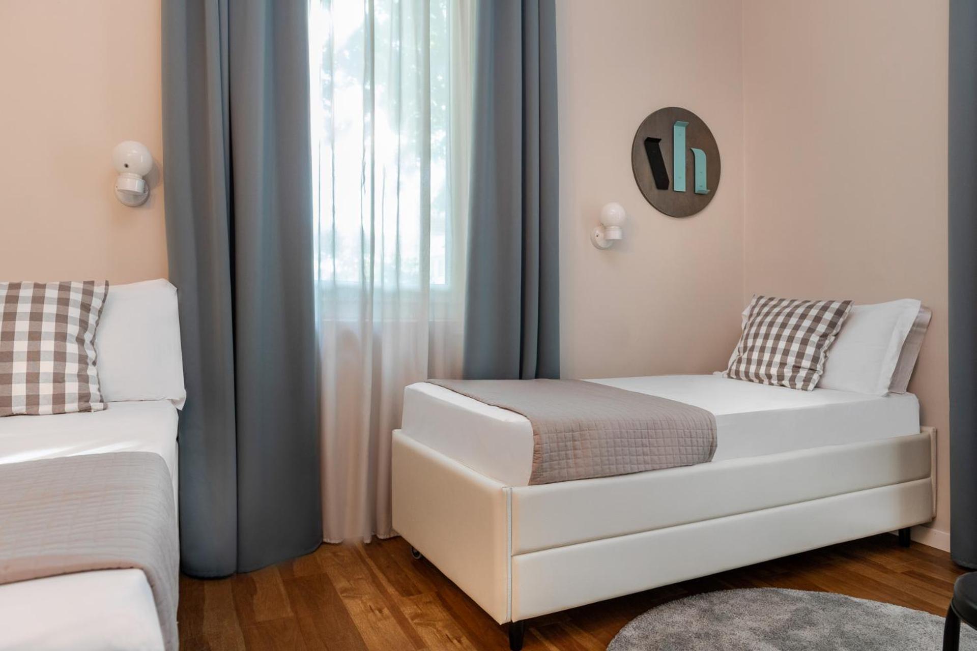 Hotel Vagabond リッチョーネ エクステリア 写真