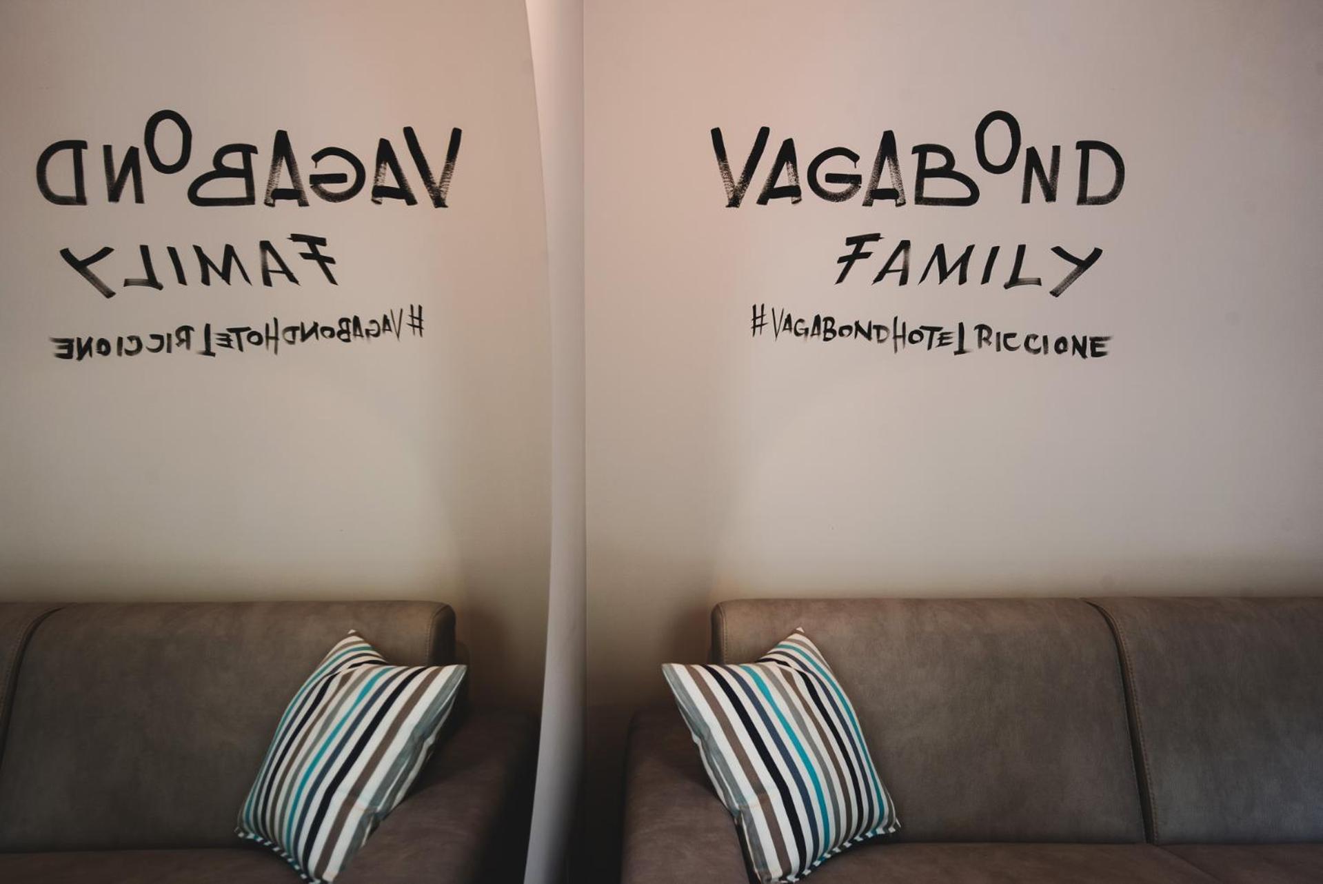 Hotel Vagabond リッチョーネ エクステリア 写真