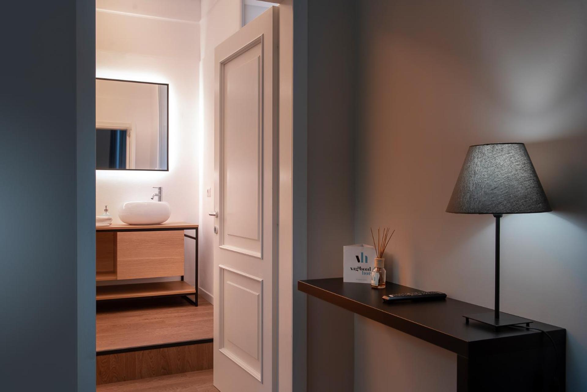 Hotel Vagabond リッチョーネ エクステリア 写真